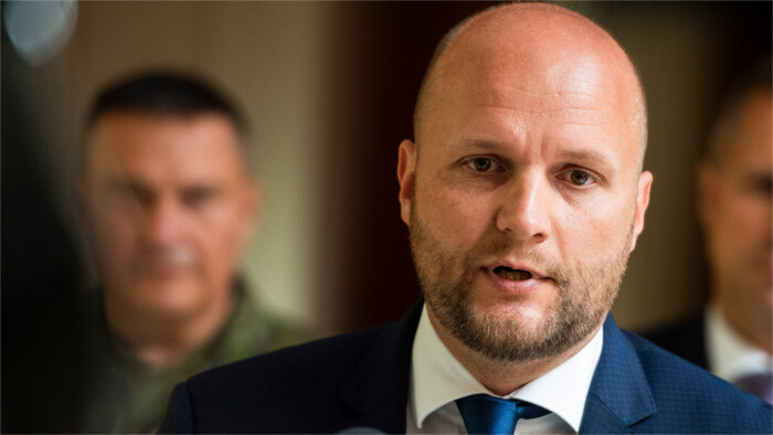 Verteidigungsminister weist Vorwürfe möglicher Kriegseskalation zurück
