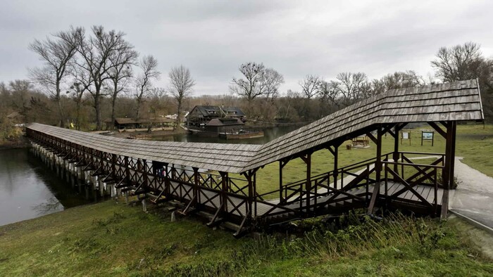 Máme najdlhší drevený riečny most v Európe, jediný lodný mlyn v Kolárove