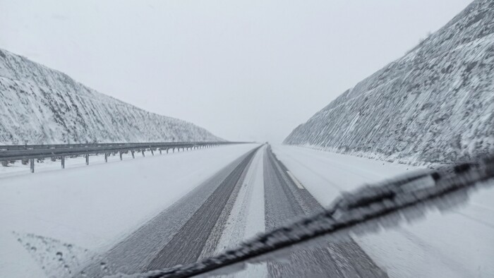 Snehová fujavica na diaľnici v Turecku.jpg