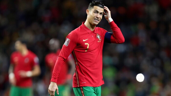 Cristiano Ronaldo v portugalskom drese.jpg