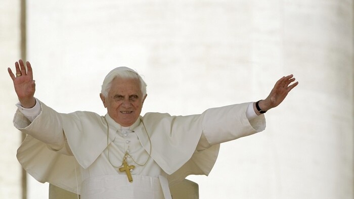 Do večnosti odišiel emeritný pápež Benedikt XVI.
