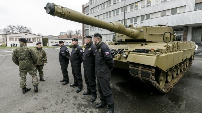 Договоренность о поставке танков «Leopard 2A4» остается в силе