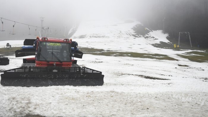 Hohe Lufttemperaturen verkürzen Wintersaison in Skizentren