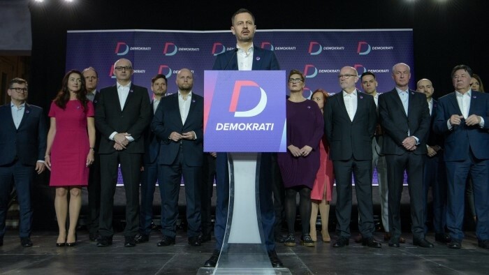 Премьер-министр Хегер – лидер новой партии «Демократы»