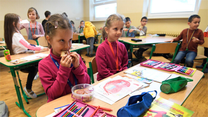 Slovakia to introduce mandatory school attendance for refugee children