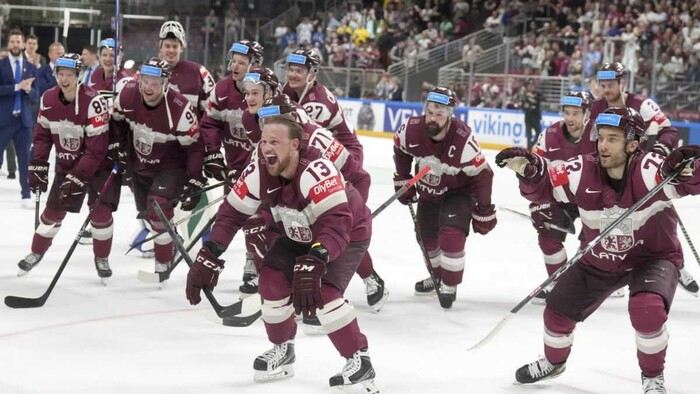 Domáci s ďalším veľkým cieľom, Lotyšsko si zahrá semifinále proti Kanade