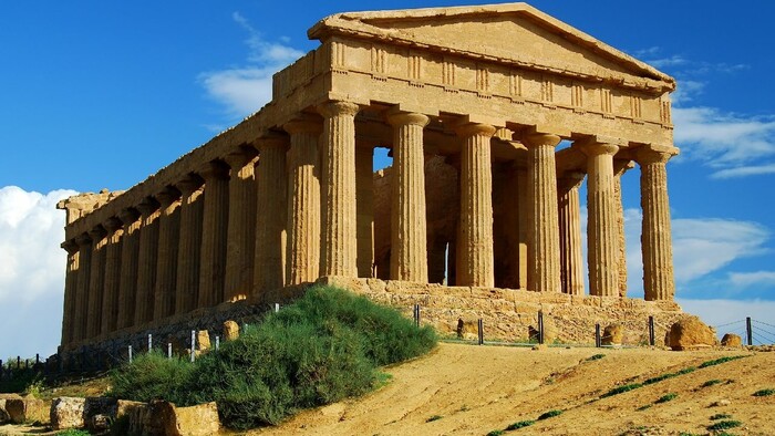 Greek temple of Concordia in Agrigento, Sicily– Depositphotos_7621482_original.jpg