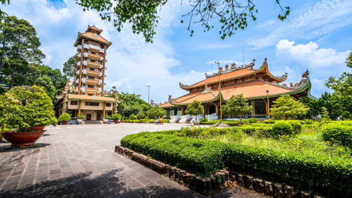 VIETNAM: Krajina plná historických pamiatok i chrámov