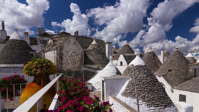 Unique Trulli houses with conical roofs in Alberobello-20277363883_766c3981ee_o.jpg