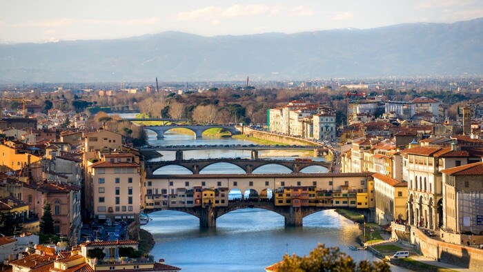 Panoramic view of Florence- Depositphotos_24087267_original.jpg
