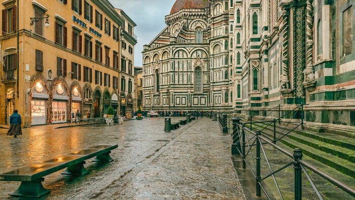 Piazza Duomo Florencia 2.jpg