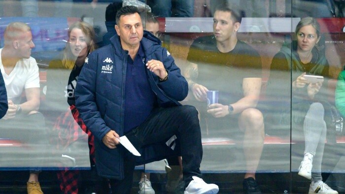 Поможет ли чешский тренер В. Ружичка преодолеть игровой кризис в «Словане»?