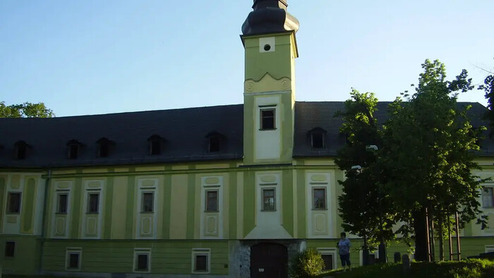 Farský kostol svätého apoštola Jakuba Staršieho v Dubnici nad Váhom