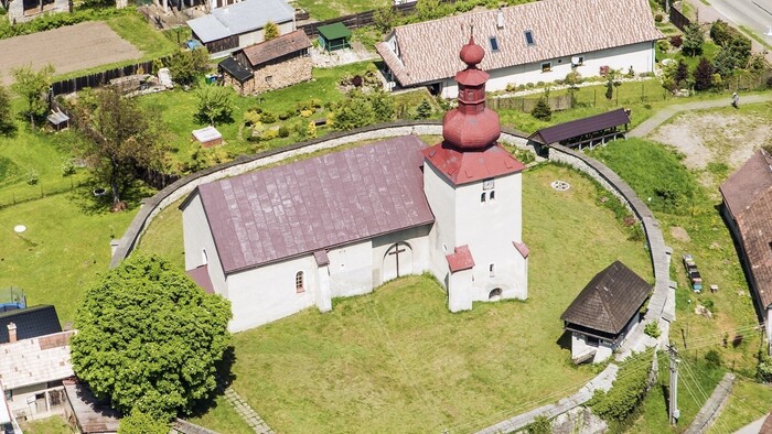 V kostole v Slovenskom Pravne odhalili vzácnu fresku
