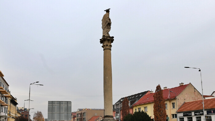 Stĺp so sochou sv. Františka Xaverského v Malackách