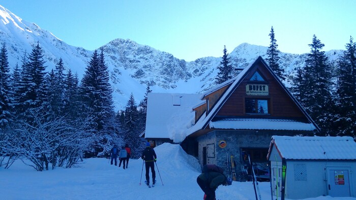 Na lyžiach zo Zverovky na Ťatliakovu chatu