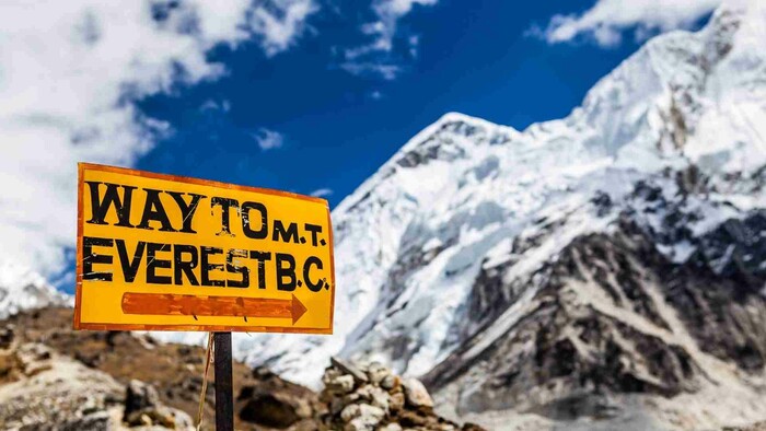 Nepál sa púšťa do odstraňovania smetí z vrcholu sveta