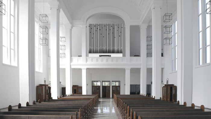 Skladajú organ v kostole Panny Márie snežnej