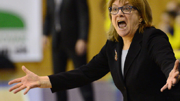 Naša najúspešnejšia basketbalová trénerka Natália Hejková už sedemdesiatničkou