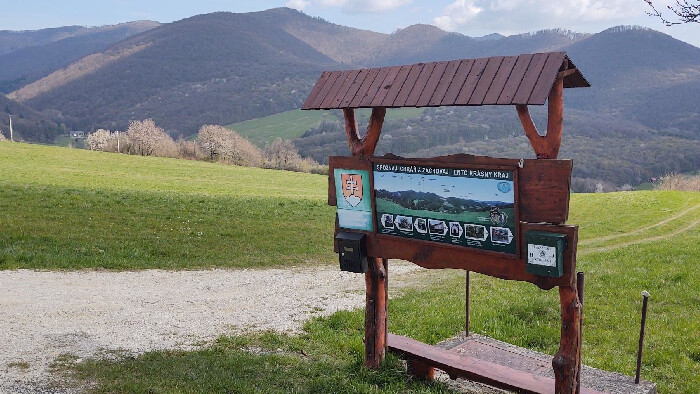 Vyberte sa na diaľkový turistický pochod Okolo Bošáckej doliny