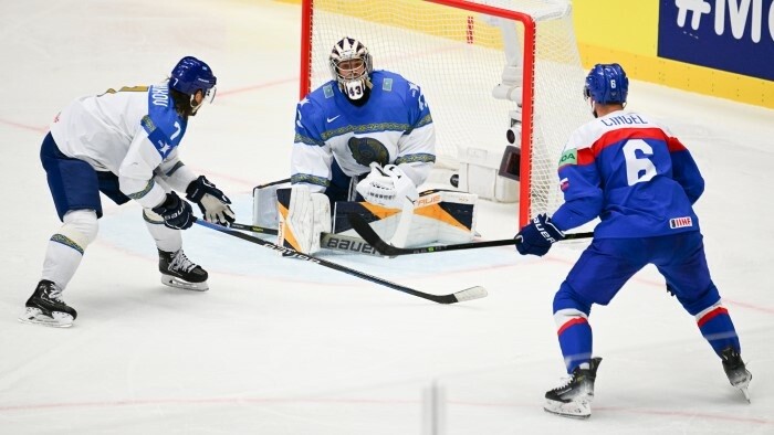 Первая победа Словакии на чемпионате мира по хоккею в Остраве