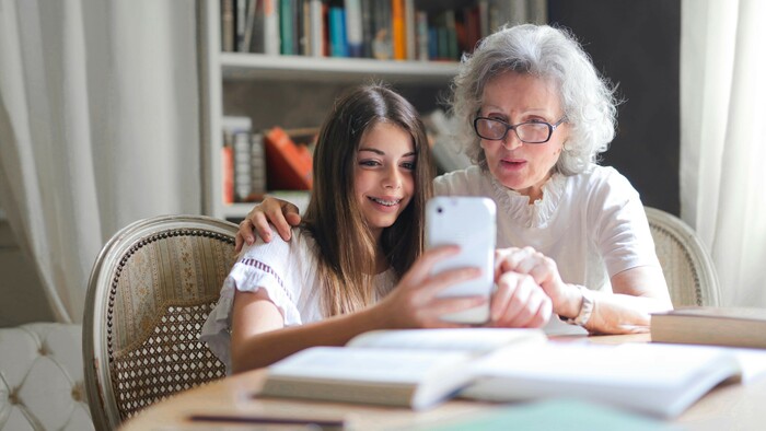 Vzdelávanie seniorov v online svete