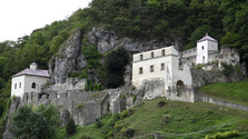 kláštor veľká skalka
