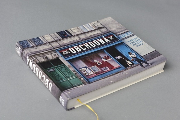CO7 Obálka knihy fotografií Obchodnej ulice od Luba a Moniky Stachovcov.jpg