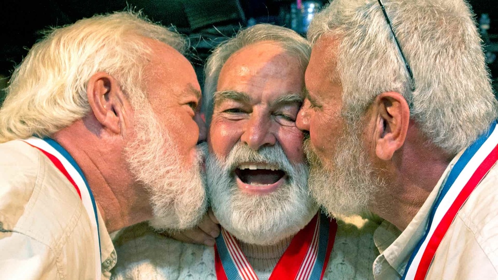 Hemingway-Dvojníci-USA