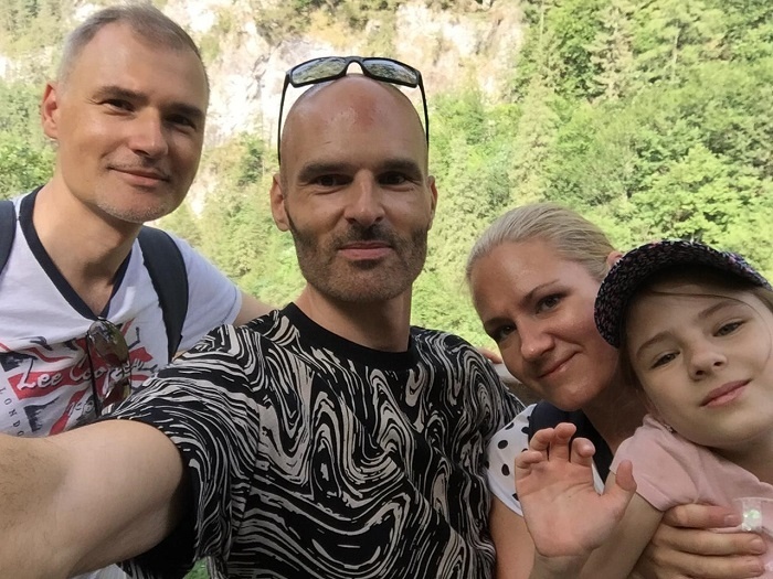 Ľubomír Bajaník s rodinou.jpg